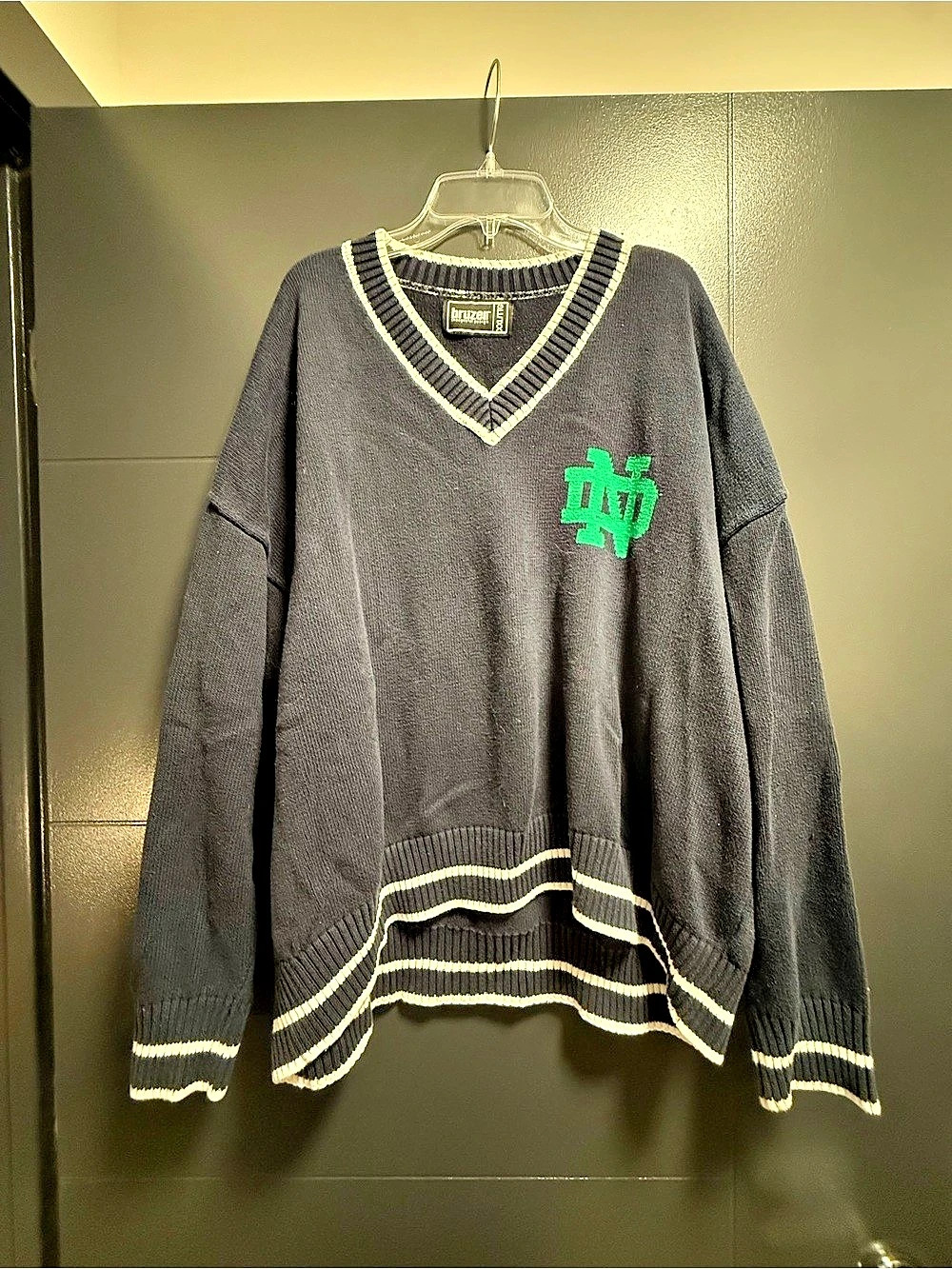 bruzer V-Neck Knit Sweater Black & White XL